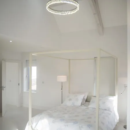 Doleen Quay House 巴利康尼利